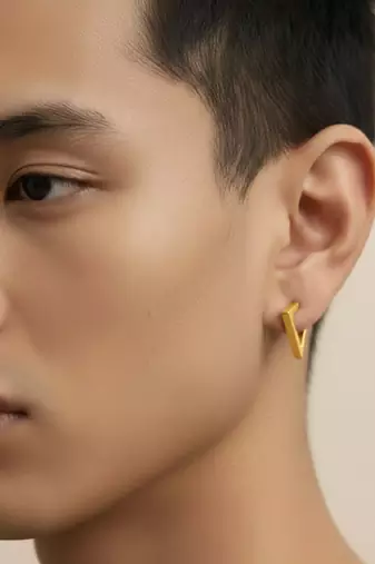  men's gold plated geomatric shaped stud earrings