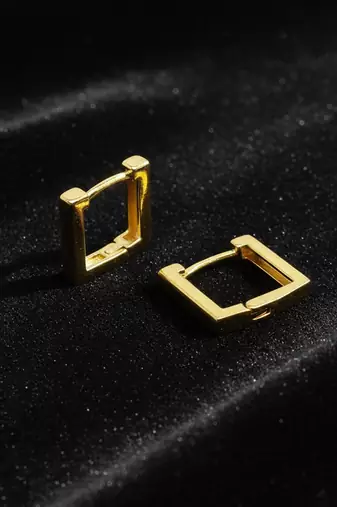  men's gold plated geomatric shaped hoop earrings