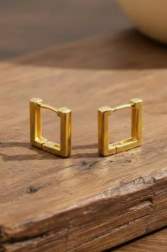  men's gold plated geomatric shaped hoop earrings