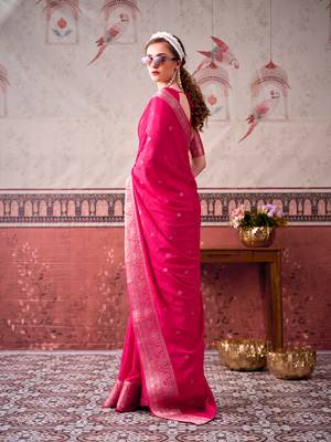  chinon self print saree with zari woven design 3
