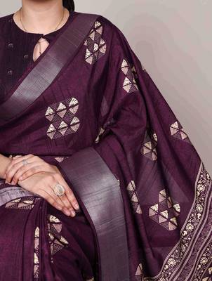  banarasi saree with silver zari work & blouse piece 2