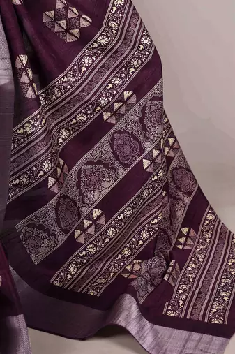  banarasi saree with silver zari work & blouse piece