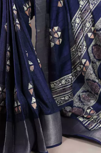  banarasi saree with silver zari work & blouse piece