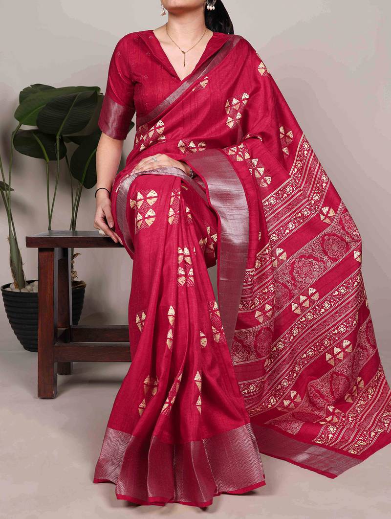  banarasi saree with silver zari work & blouse piece