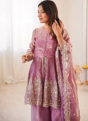 Onionpink fendy satin with embroidered real mirror work plazzo set 4