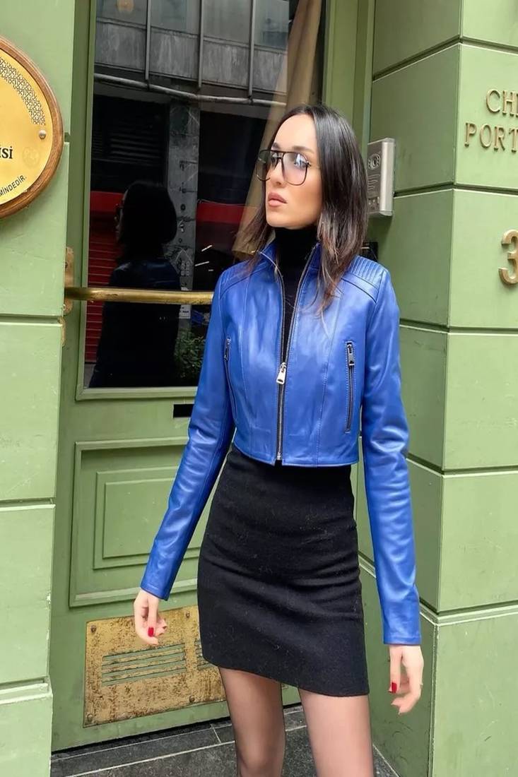 Blue color quilted cropped genuine leather jacket slim fit trucker style short