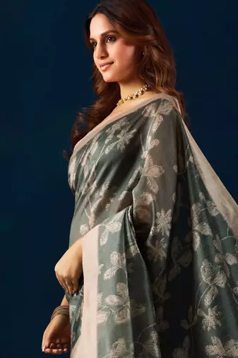 green digital floral print chiffon festive ethnic saree with blouse