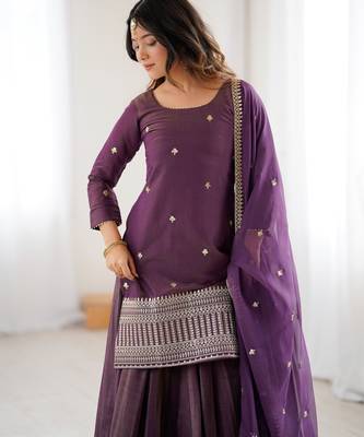 Elegant wine purple ethnic kurta set with heavy border lehenga 3