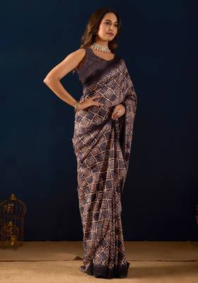 Purple geometric print silk festive ethnic saree with blouse 5