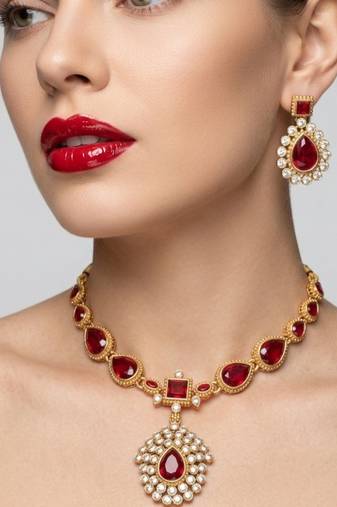 Elegant ruby & gold-plated handcrafted indian bridal jewelry set - Necklace :: & earrings