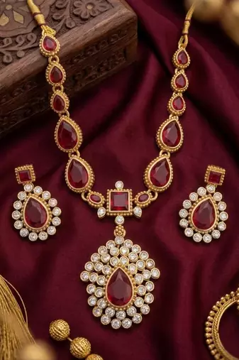 Elegant ruby & gold-plated handcrafted indian bridal jewelry set - Necklace :: & earrings