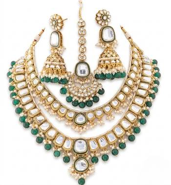Grand kundan & emerald green bead Necklace :: set with jhumka earrings & maang tikka 3
