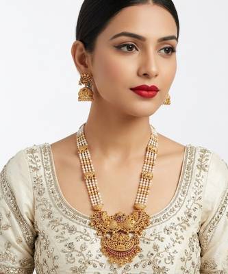 Antique temple jewelry gold-plated necklace set with lakshmi pendant & earrings traditional south indian bridal jewelry 3