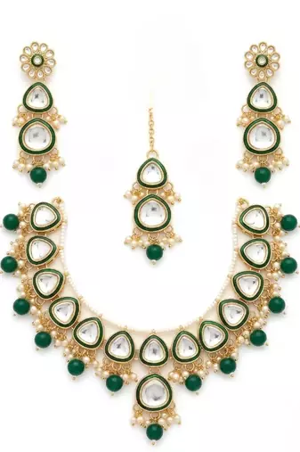 Undan gold-plated emerald green pearl choker Necklace :: set | indian ethnic bridal wedding jewellery | handcrafted