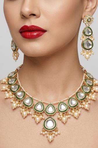 Undan gold-plated  pearl choker Necklace :: set | indian ethnic bridal wedding jewellery | handcrafted