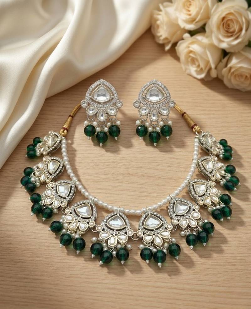 Exquisite kundan pearl Necklace :: set: gold-plated traditional jewelry for wedding
