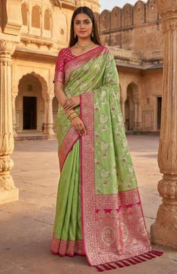 Pear soft silk blend saree with zari weaving meenakari design 1