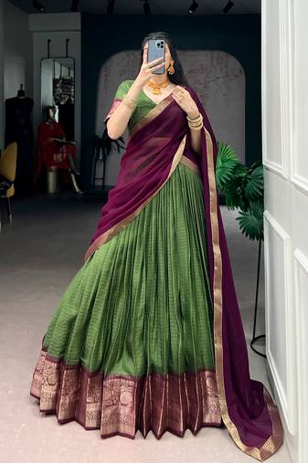 Festive Dola Chex Chex Zari Woven Chaniya Choli Set