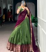 Festive Dola Chex Chex Zari Woven Chaniya Choli Set