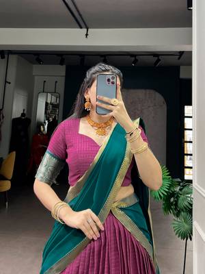 Festive Dola Chex Chex Zari Woven Chaniya Choli Set 2