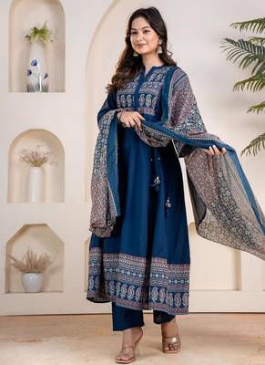 Cotton cambric anarkali kurti-pant-dupatta set 2