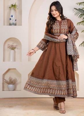 Cotton cambric anarkali kurti-pant-dupatta set 2
