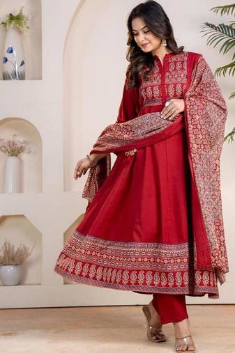 Cotton cambric anarkali kurti-pant-dupatta set