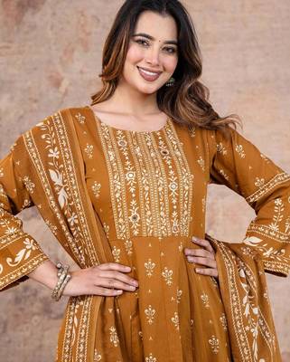 Cotton cambric anarkali kurti-pant-dupatta set 4