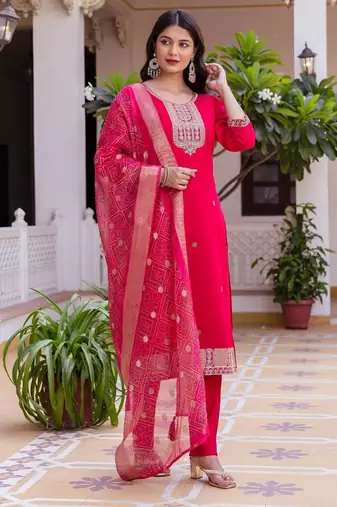 dark pink embroidered kurta set