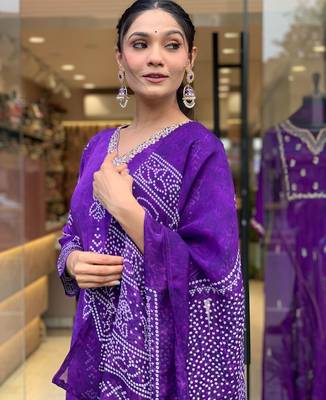 purple bandhani printed kurta set 2