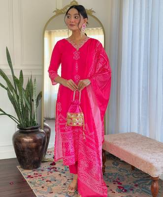 pink bandhani printed kurta set 4