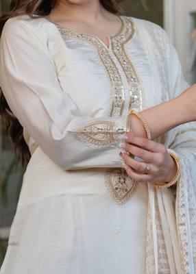 white embroidered kurta set 4