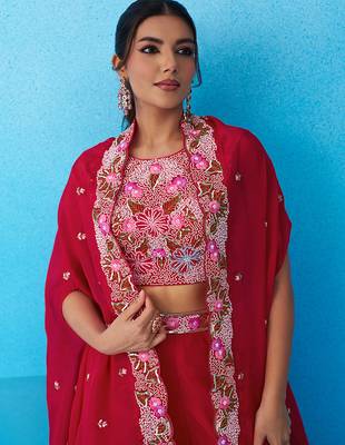 Pink crepe beads embroidered crop top with flared cape & flared palazzo set 3