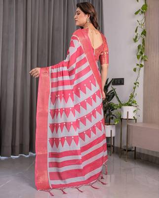 Linen weaved with golden zari handloom saree with digital floral print and tassels     festive wear 3