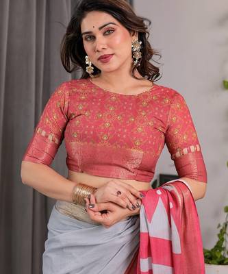 Linen weaved with golden zari handloom saree with digital floral print and tassels     festive wear 4
