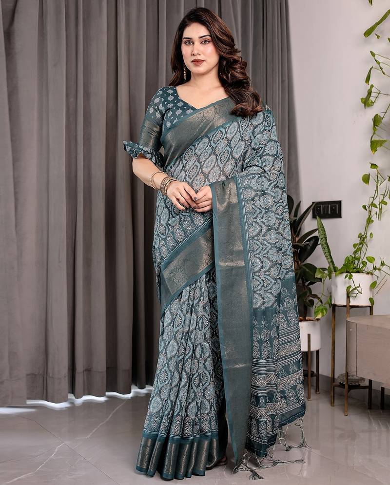 Floral printed linen weaved with golden zari saree in handloom weave with blouse piece     5.5m