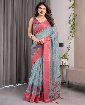 Soft handloom linen weaved with golden zari floral saree with tassels     includes 0.8m blouse 1