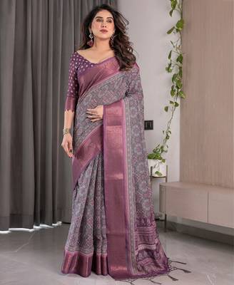 Graceful handloom linen weaved with golden zari saree with artistic floral print & tassels 3