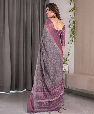 Graceful handloom linen weaved with golden zari saree with artistic floral print & tassels 4