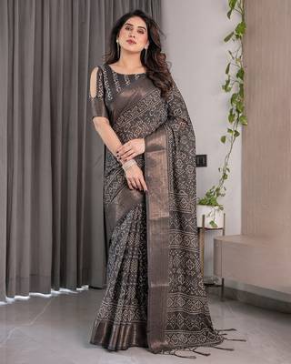 Pastel floral handloom linen weaved with golden zari saree with pallu tassels & blouse piece 2