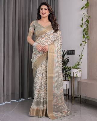 Printed handloom linen weaved with golden zari saree for women with floral design and tassels 2
