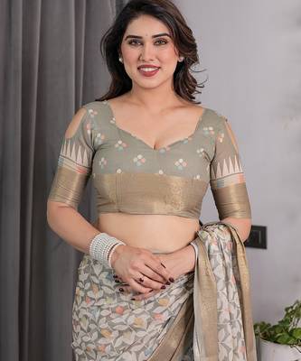 Printed handloom linen weaved with golden zari saree for women with floral design and tassels 4
