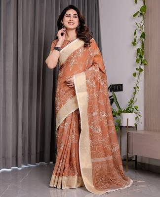 Graceful handloom linen weaved with golden zari saree with artistic floral print & tassels 2
