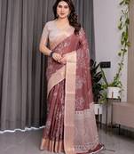 Linen weaved with golden zari linen weaved with golden zari blend handloom saree with floral motif and tassel border