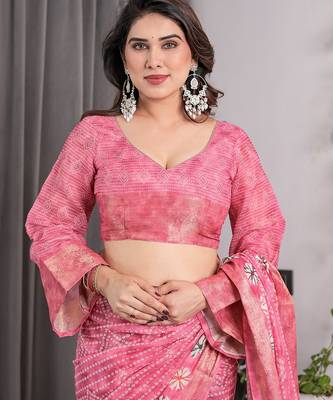 Soft handloom linen weaved with golden zari floral saree with tassels     includes 0.8m blouse 4
