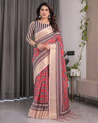 Pastel floral handloom linen weaved with golden zari saree with pallu tassels & blouse piece 1