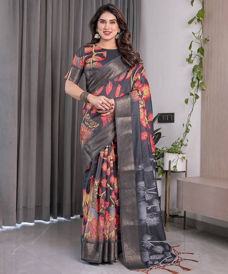 Women   s handloom linen weaved with golden zari saree     floral printed with attached blouse & tassels