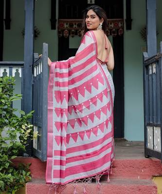Linen handloom saree with digital floral print and tassels     festive wear 4