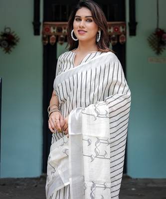 Premium floral print handloom linen saree with pallu tassels     5.5m 4