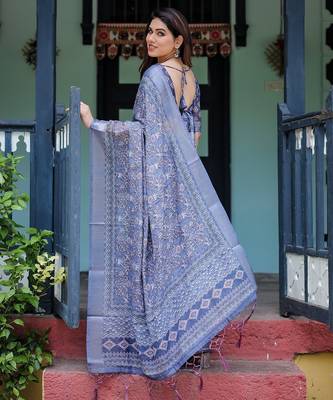 Festive ready handloom linen saree with floral artwork & matching blouse 3